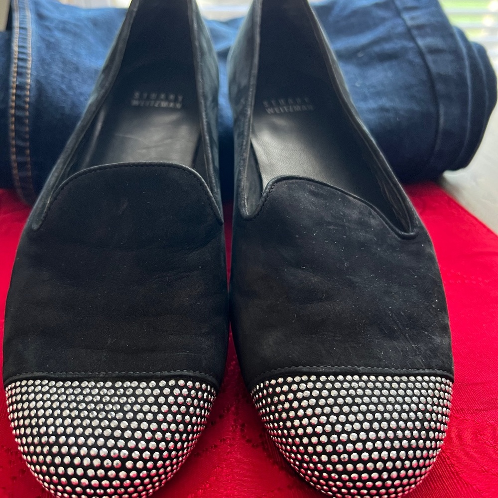 STUART WEITZMAN LINGO $385 BLACK NUBUCK SILVER STUDS CAP TOES LOAFERS FLATS 40 9